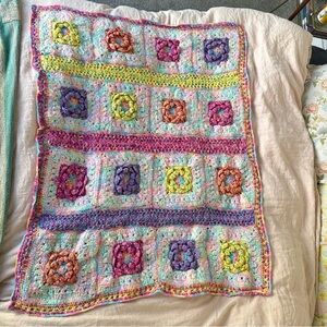 Hand Made Crochet Granny Square 3D Rose Floral Afghan Blanket Pastel 38" x 51"